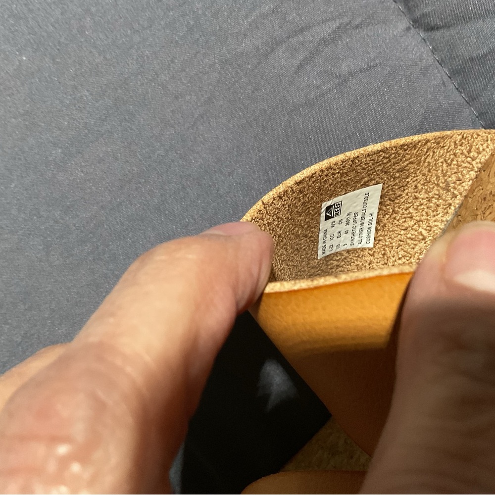 Reef Tan Sandals - Picture 5 of 5